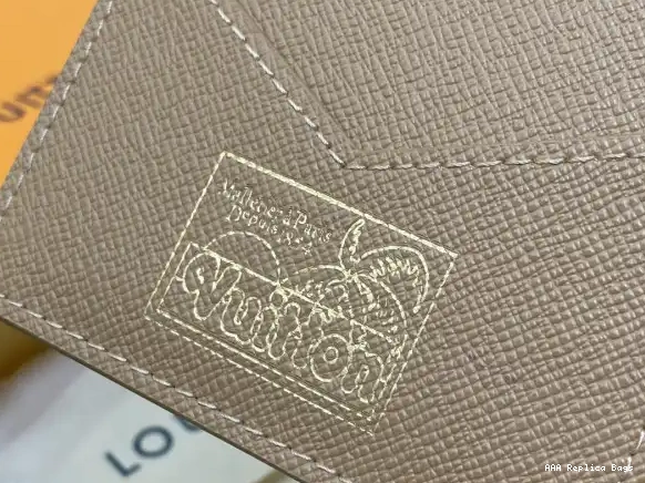 Aaa replica bags Vuitton Louis PASSPORT COVER-10*14*2.5CM 0630